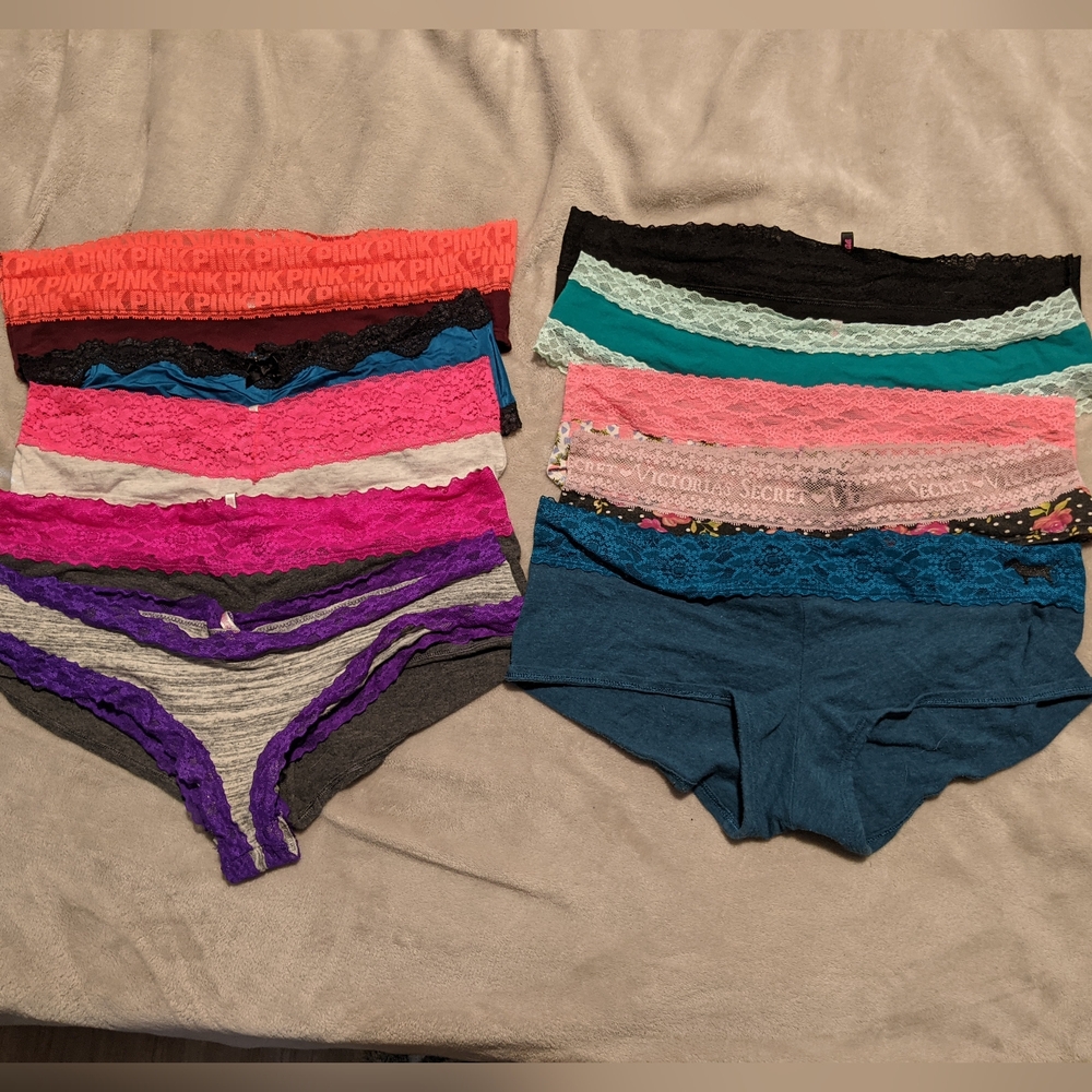 Lot of 10 VS/PINK
